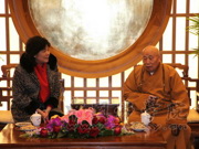 北京市反邪教协会贺慧玲理事长拜会传印长老