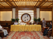 2012届硕士研究生毕业论文答辩暨毕业典礼隆重举行