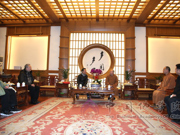 香港旭日集团向我院捐款资助办学